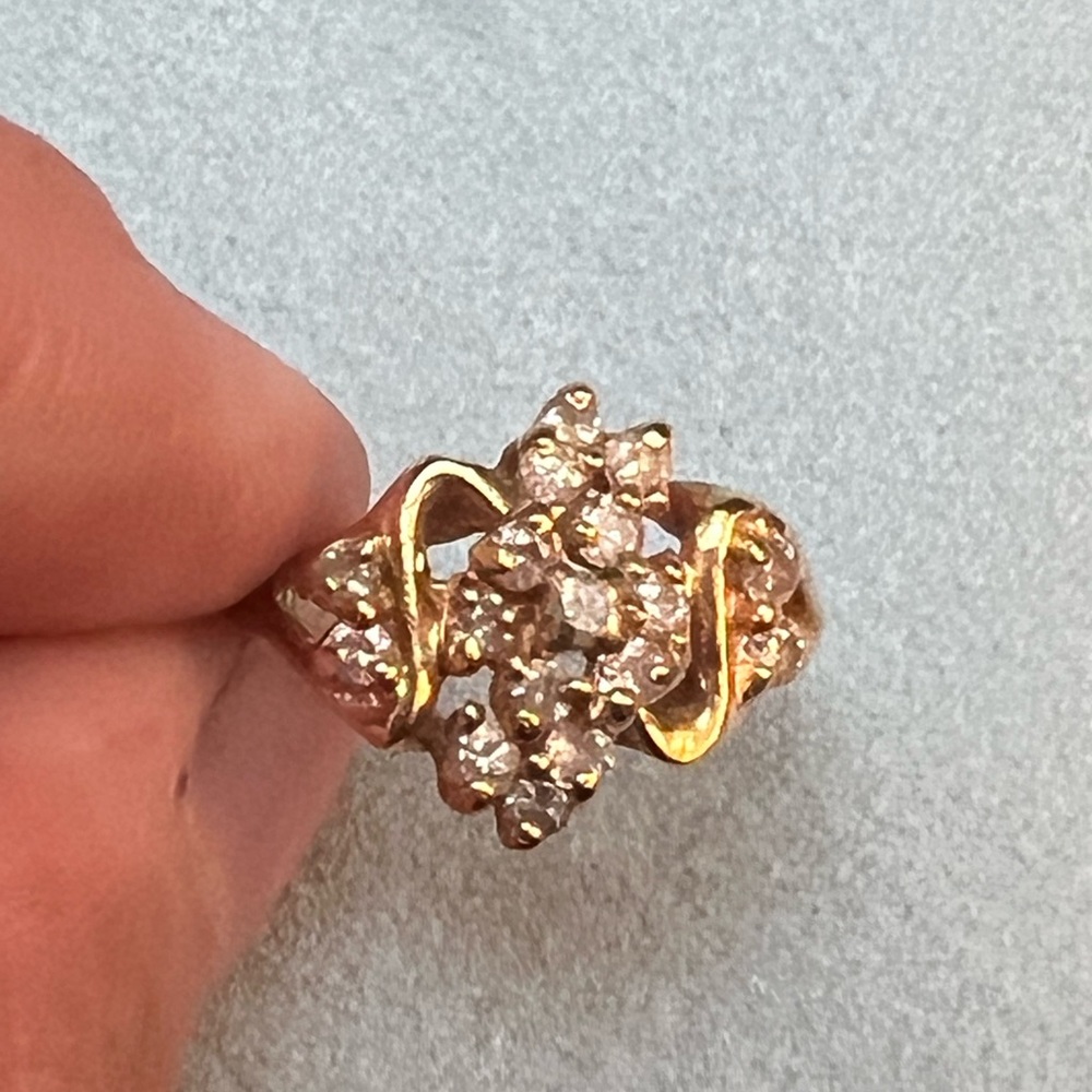 Diamond and 14K Ring size 5